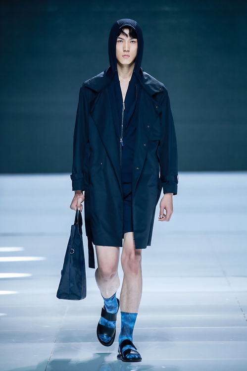 十佳设计师陈拥军 服装设计是第一职业也是最终职业