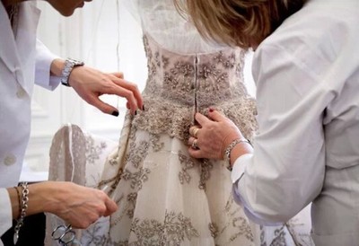 到底什么是“服装高级定制”？